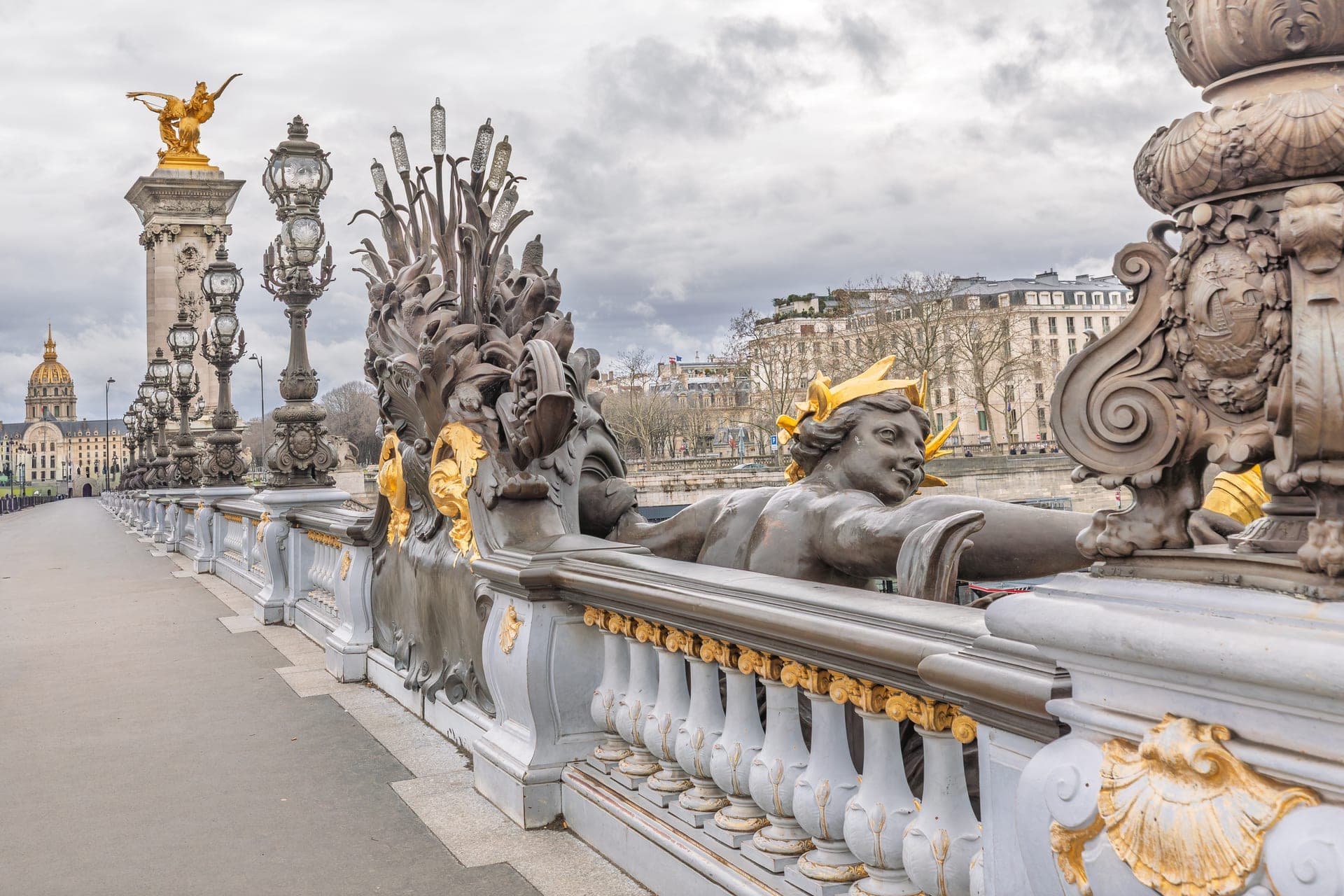 - Día 5. 03 diciembre 2026 . París.